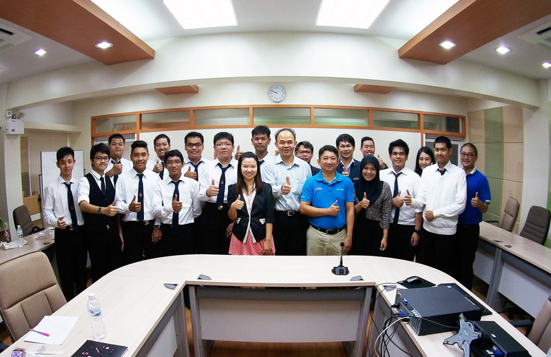 Welcome 11 Exchange Students from UDINUS, Indonesia to Faculty of Science, KKU