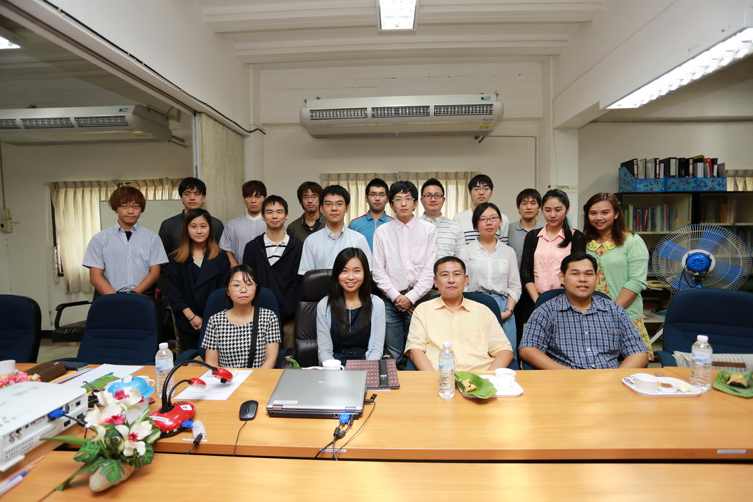 Faculty of Science warmly welcomes lecturers and students from Tottori University, Japan