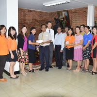 ผศ.ดร.สมเกียรติ  ศรีจารนัย  และ  รศ.ดร.ศุภลักษณ์  ศรีจารนัย  ร่วมบริจาคเงินสมทบทุนกองทุน 50 ปี คณะวิทยาศาสตร์