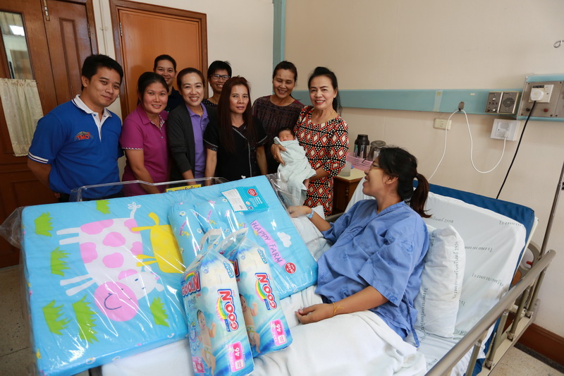 ร่วมยินดีกับ นางสาวธวัลรัตน์  ภูทองเงิน ในโอกาสคลอดน้อง “มีตังค์” ดช.ธัชพล  ภูทองเงิน 