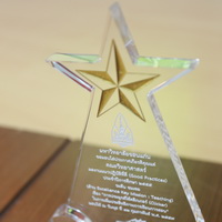 คณะวิทยาศาสตร์  ขอแสดงความยินดีกับ ผศ.ดร.นิภา  มิลินทวิสมัย และ ผศ.ดร.วัฒนา  พัฒนากูล ที่ได้รับรางวัล Good Practices 